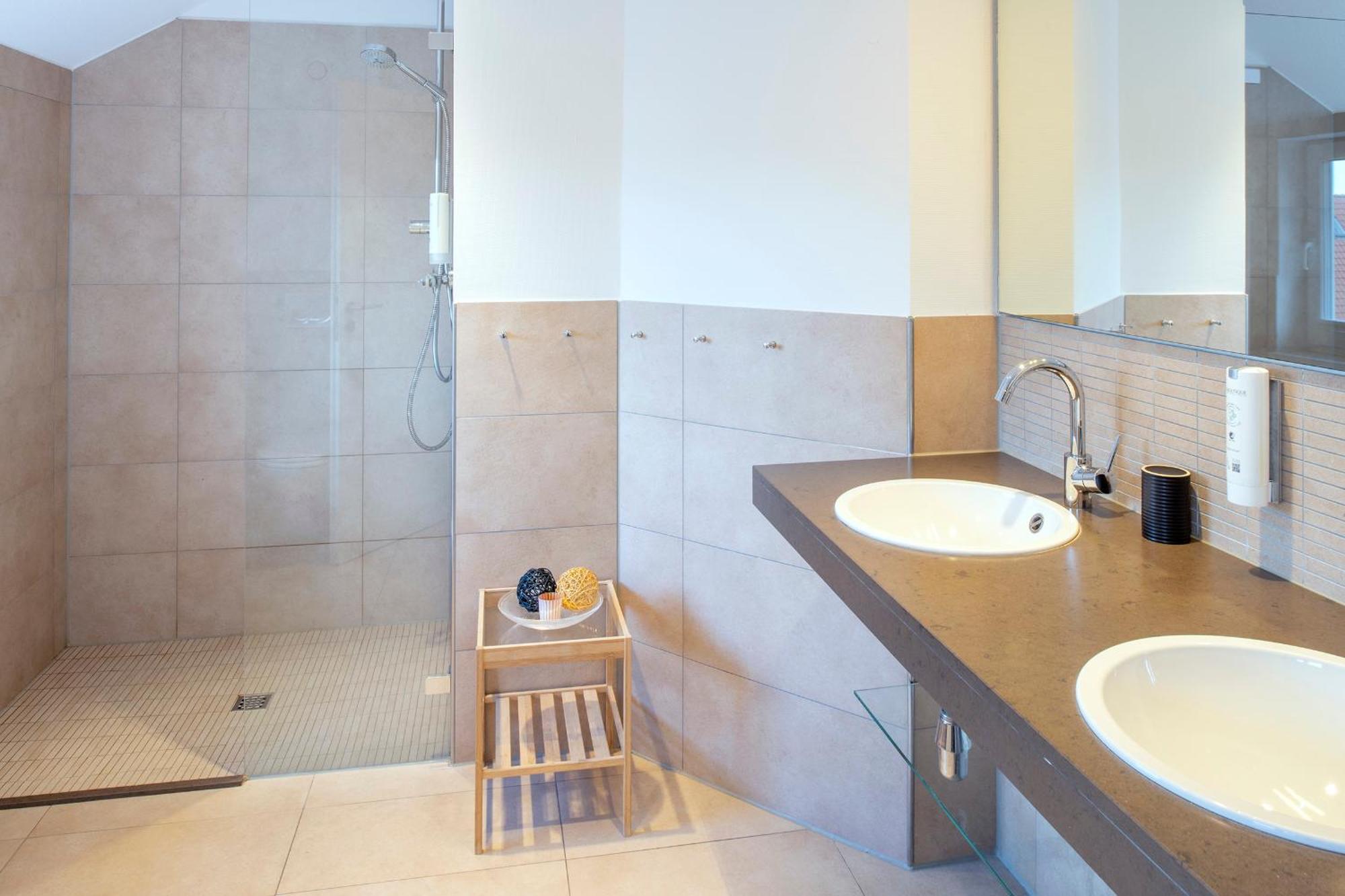Suitenhotel Idyll Heckenrose Лангеоог Экстерьер фото